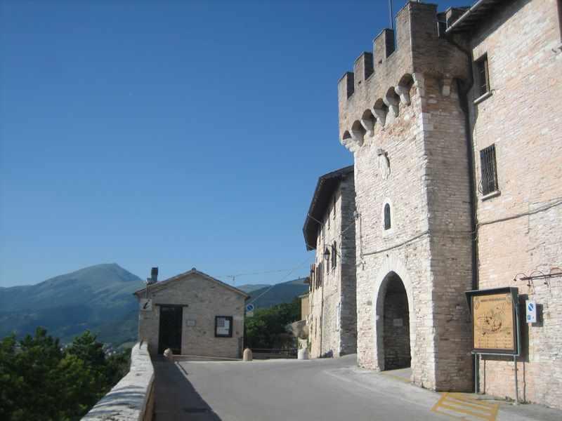 Appartamento Il Grillo Fossato di Vico Habitación foto